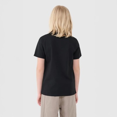 czarny T-shirt chłopięcy 4F, bawełniany z nadrukiem, idealny na co dzień i do aktywności sportowej