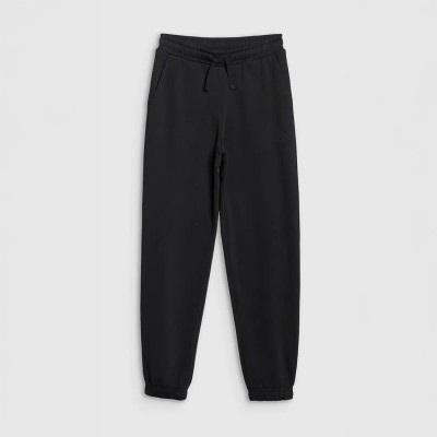 Spodnie dresowe dziewczęce 4F – wygodne, elastyczne, z haftem, idealne do szkoły i na trening.