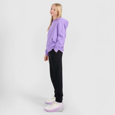 Spodnie dresowe dziewczęce 4F – wygodne, elastyczne, z haftem, idealne do szkoły i na trening.