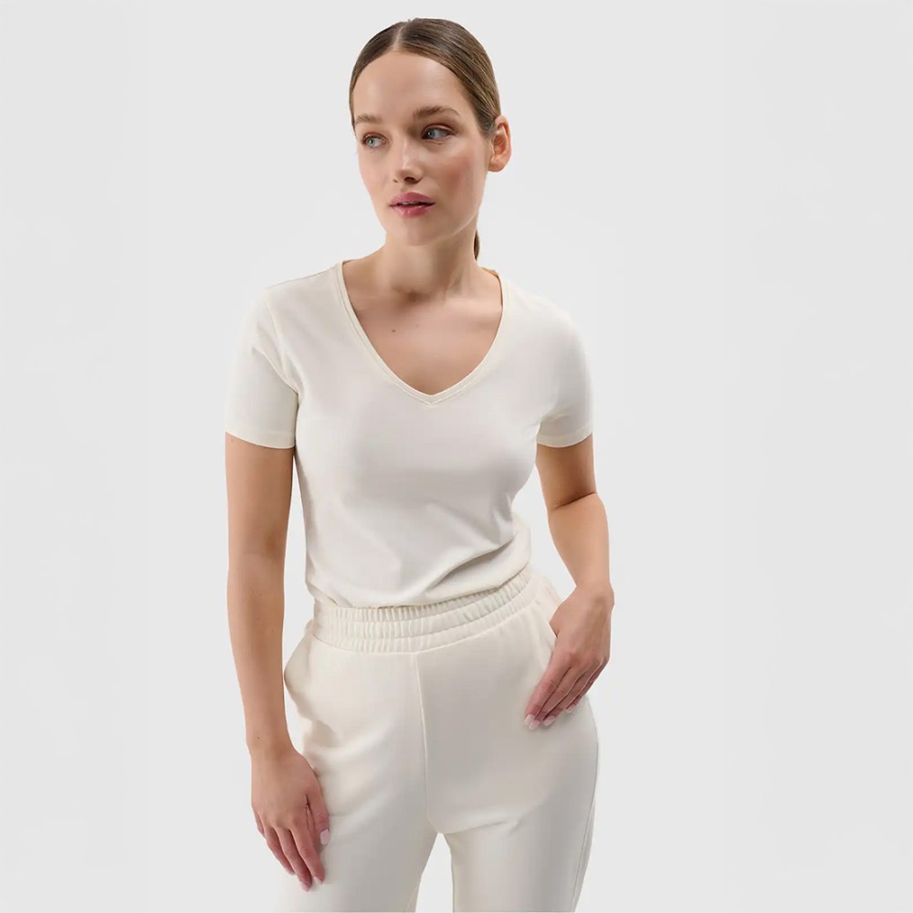 Damski T-shirt 4F z dekoltem V – idealna koszulka na co dzień i do treningu.