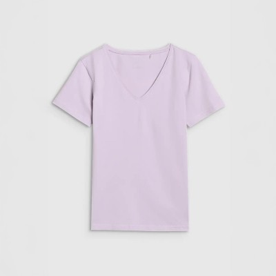 fioletowy Damski T-shirt 4F z dekoltem V – idealna koszulka na co dzień i do treningu.