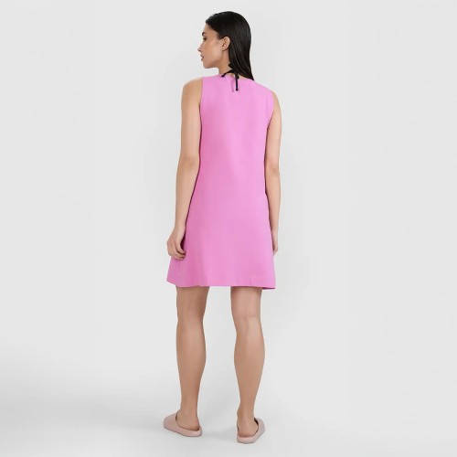 Sukienka letnia damska 4F 4FWSS25TDREF138 – różowa, bawełniana, sportowa, na szerokich ramiączkach.