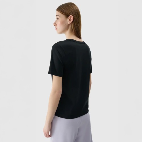 czarna Koszulka damska 4F 4FWSS25TTSHF1991 – regularny krój, bawełniana, krótki rękaw, okrągły dekolt.