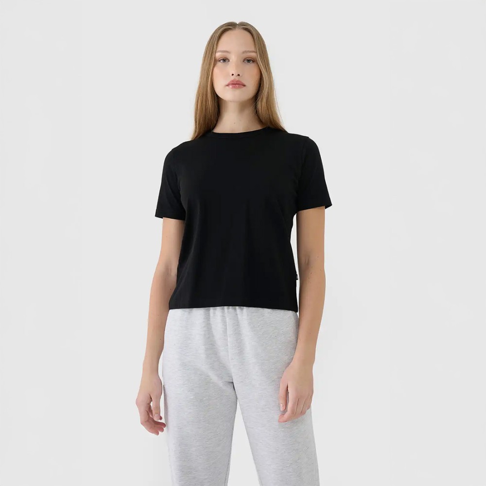 czarna Koszulka damska 4F 4FWSS25TTSHF1991 – regularny krój, bawełniana, krótki rękaw, okrągły dekolt.