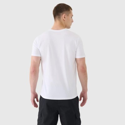 biała Koszulka męska 4F 4FWSS25TTSHM2003 – regularny krój, bawełna organiczna, klasyczny okrągły dekolt.