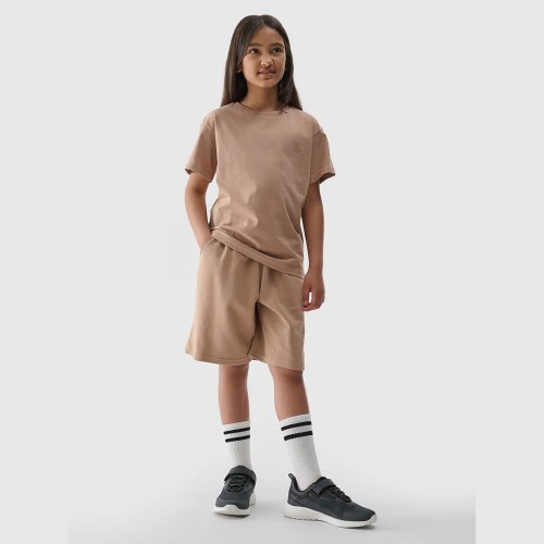 beżowa Dziewczęca koszulka 4F – oversize, okrągły dekolt, obniżone ramiona, wygodna i przewiewna.