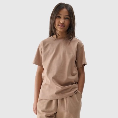 beżowa Dziewczęca koszulka 4F – oversize, okrągły dekolt, obniżone ramiona, wygodna i przewiewna.